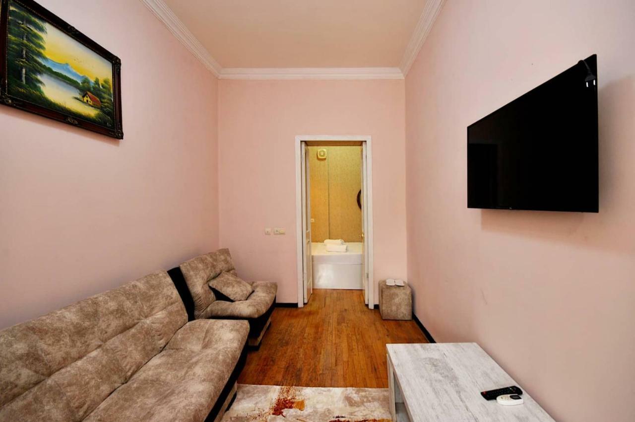 Dani Home Tbilisi Exteriör bild